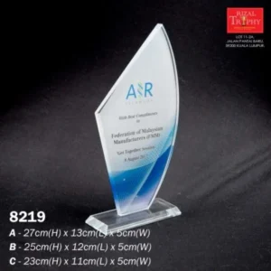 CRYSTAL PLAQUE MEDIUM 8219