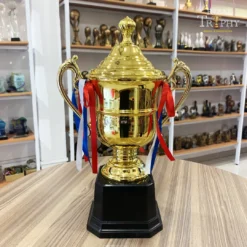 Trophy Pusingan 146Z