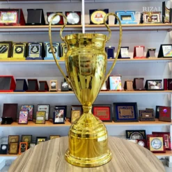 Trophy Pusingan HL-3319