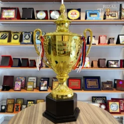 Trophy Pusingan MQ-AS